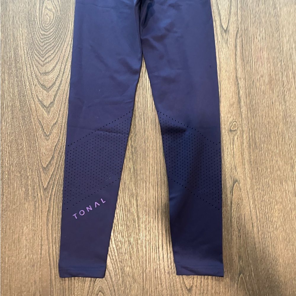 NWOT Tonal Womens Navy Blue High Waist Athletic Leggings Size XS - Picture 8 of 9